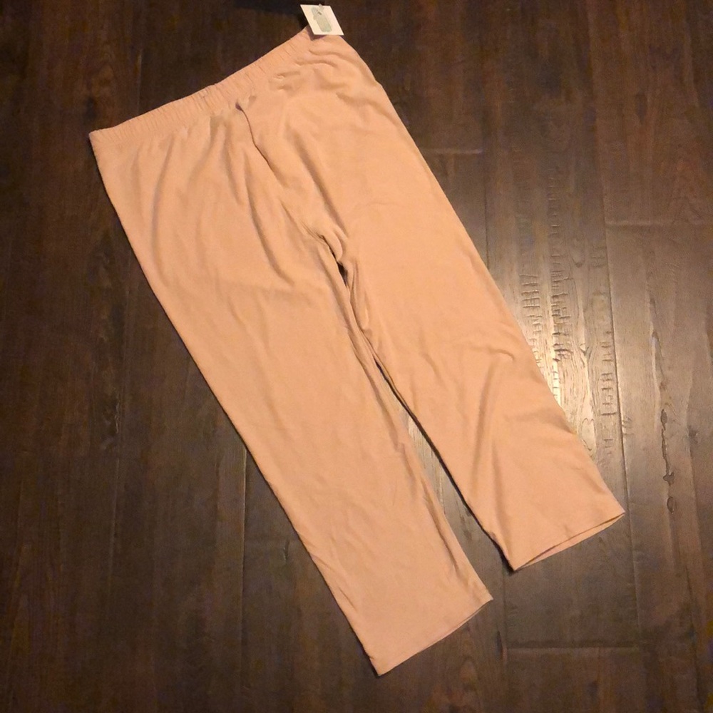 Tan Capri Leggings